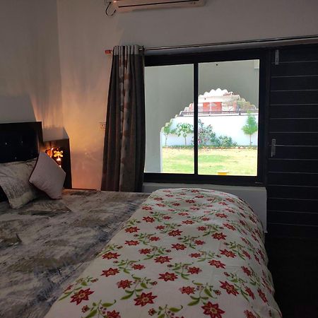 Prem Home Stay Кхаджурахо Экстерьер фото