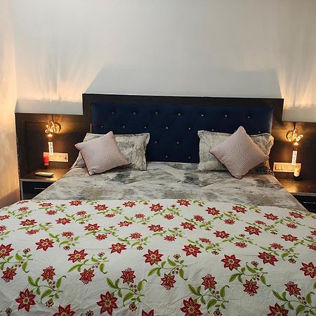 Prem Home Stay Кхаджурахо Экстерьер фото