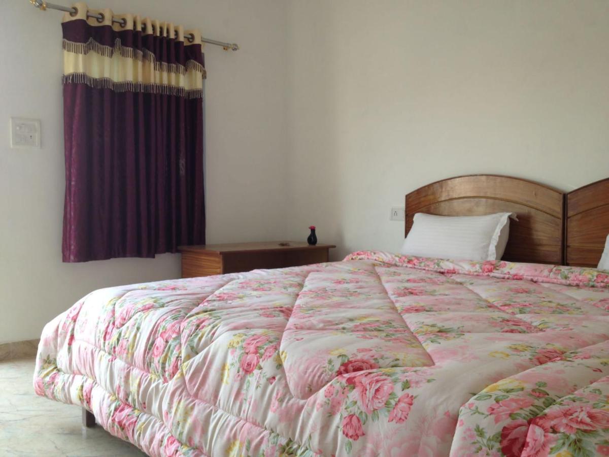 Prem Home Stay Кхаджурахо Экстерьер фото