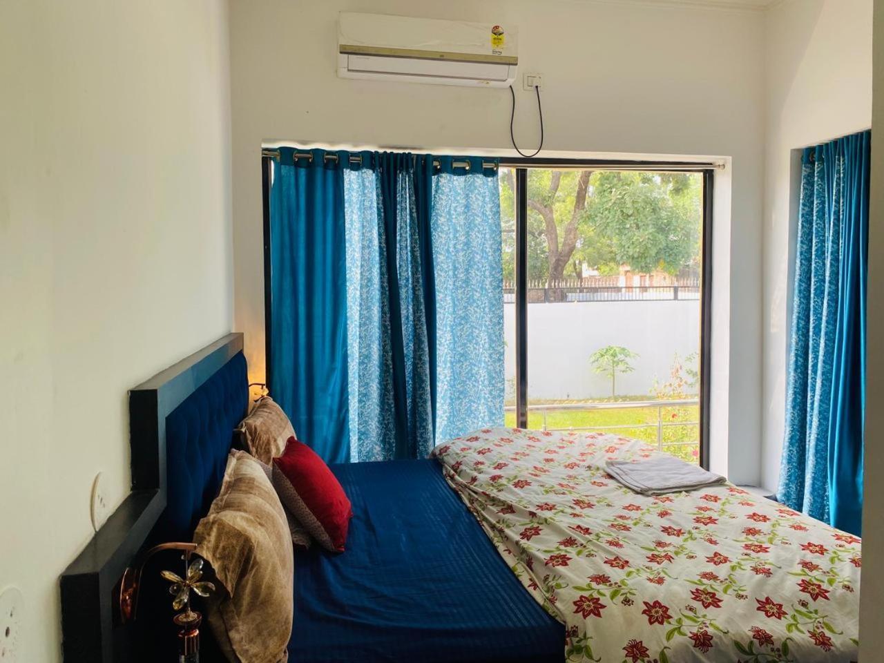 Prem Home Stay Кхаджурахо Экстерьер фото