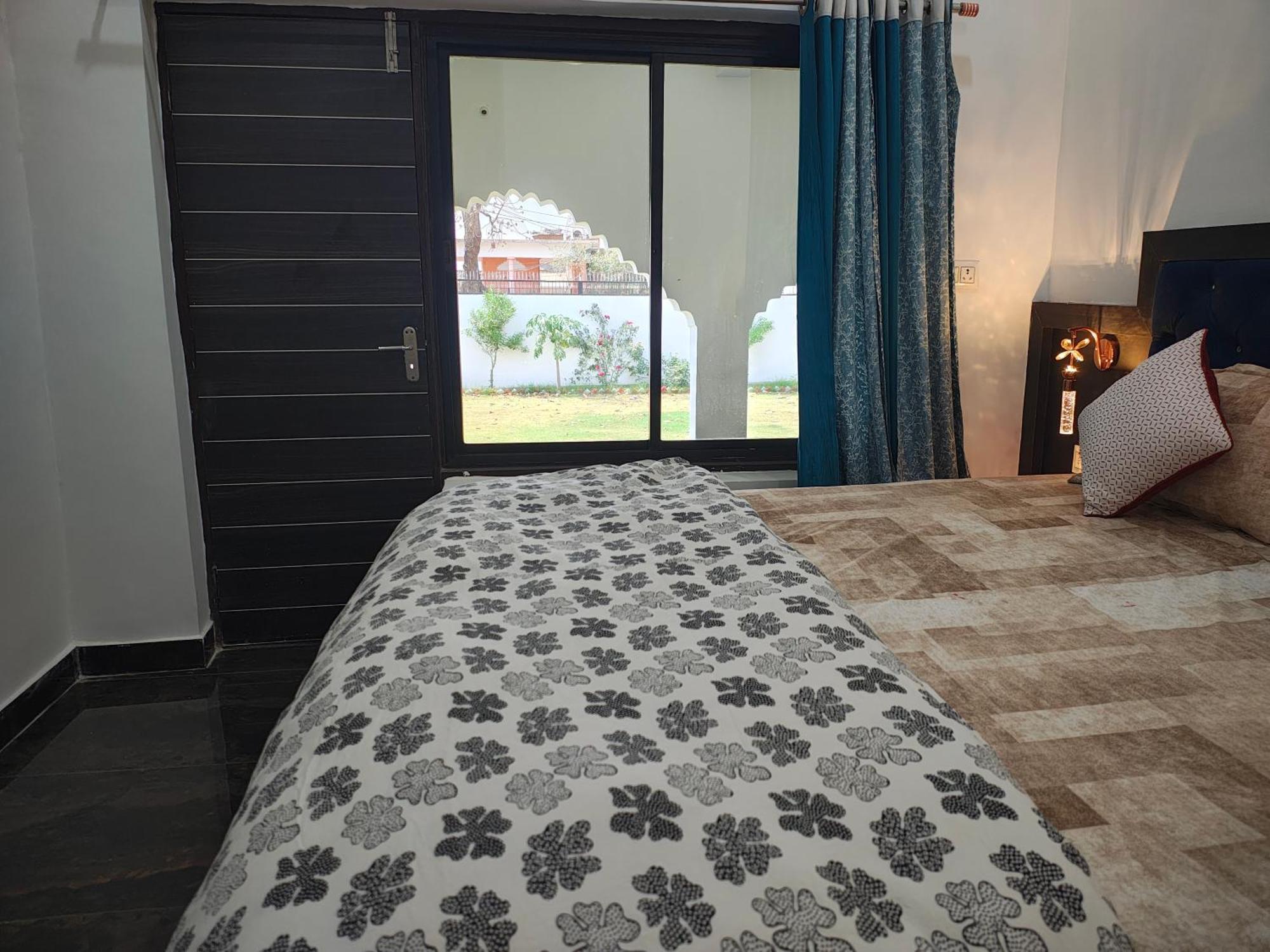 Prem Home Stay Кхаджурахо Экстерьер фото