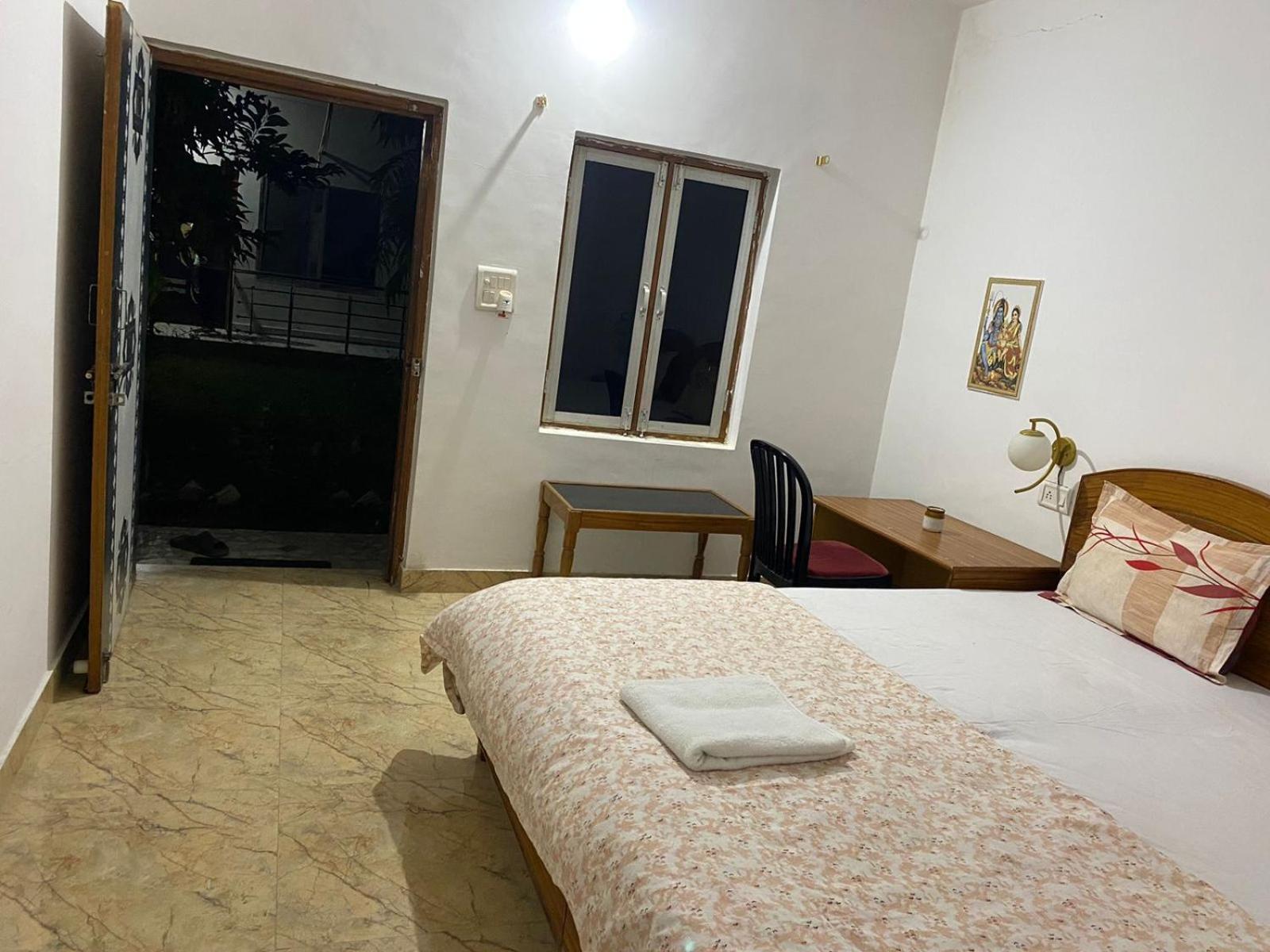 Prem Home Stay Кхаджурахо Экстерьер фото