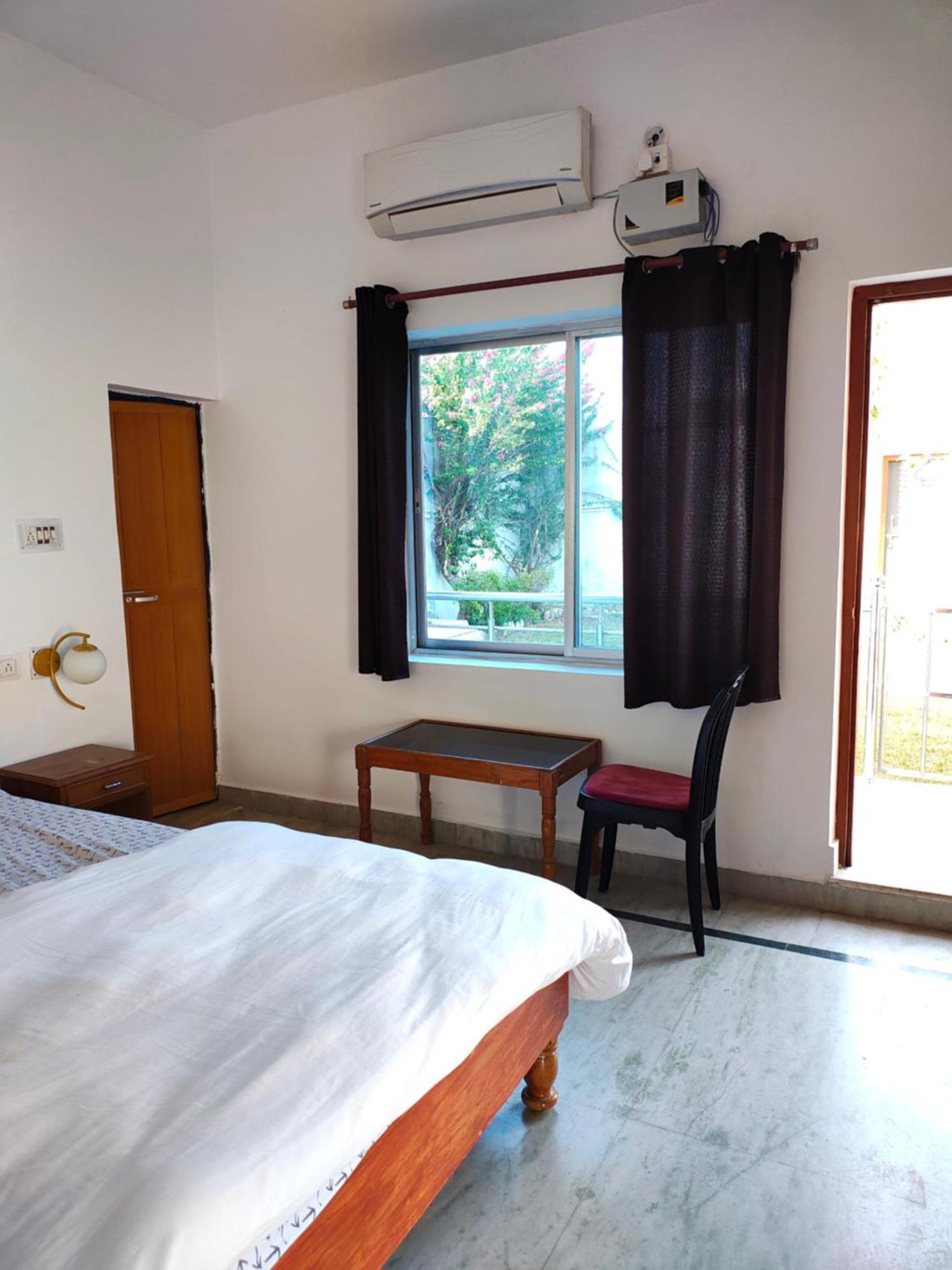 Prem Home Stay Кхаджурахо Экстерьер фото