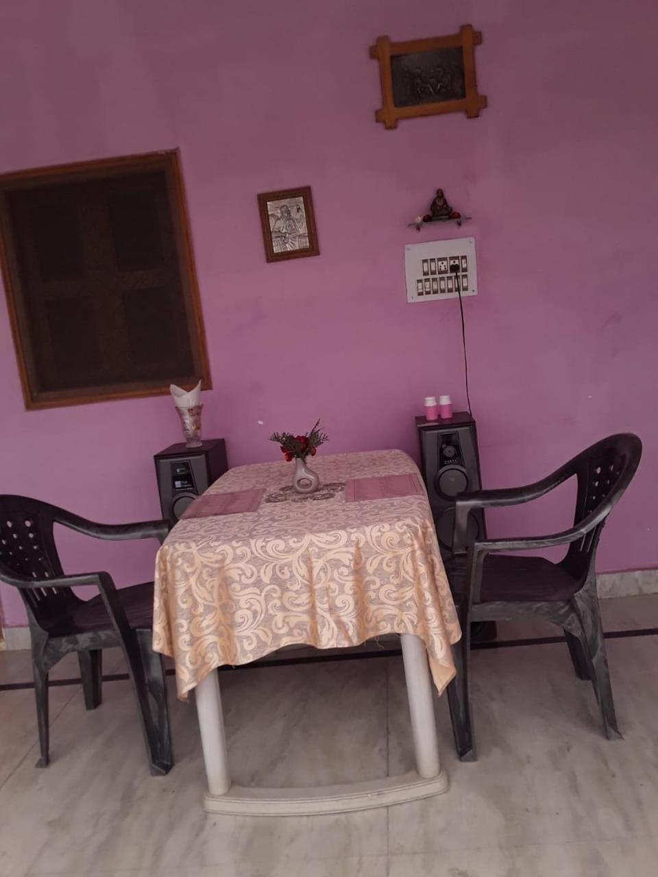 Prem Home Stay Кхаджурахо Экстерьер фото